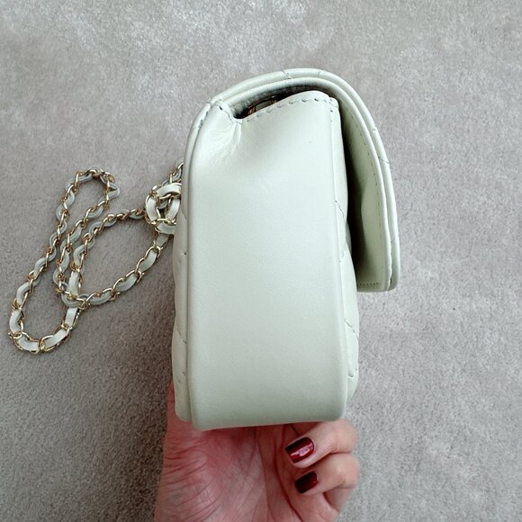 Simons Small Quilted Smooth Leather Bag in Ivory/Cream - Picture 7 of 11